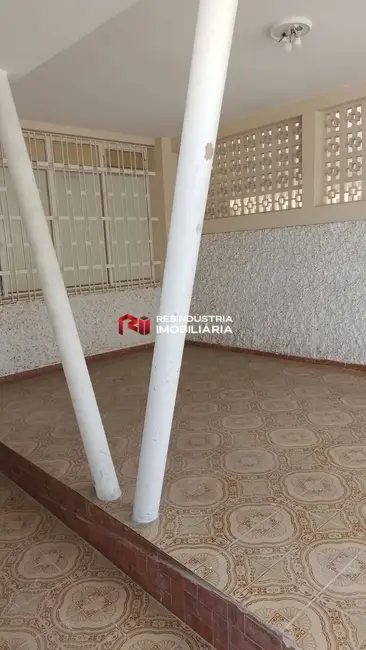 Casa com 2 quartos para alugar, 124m2 em Vila Conceição, Barueri - SP - imagem 3 Foto 3 de Casa com 2 quartos para alugar, 124m2 em Vila Conceição, Barueri - SP