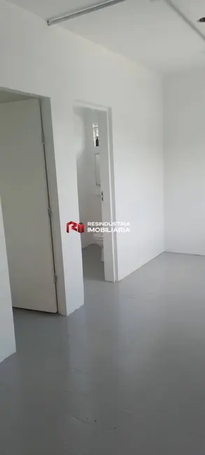 Casa com 2 quartos para alugar, 124m2 em Vila Conceição, Barueri - SP - imagem 8 Foto 8 de Casa com 2 quartos para alugar, 124m2 em Vila Conceição, Barueri - SP