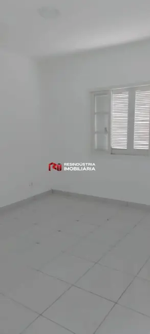 Casa com 2 quartos para alugar, 124m2 em Vila Conceição, Barueri - SP - imagem 4 Foto 4 de Casa com 2 quartos para alugar, 124m2 em Vila Conceição, Barueri - SP