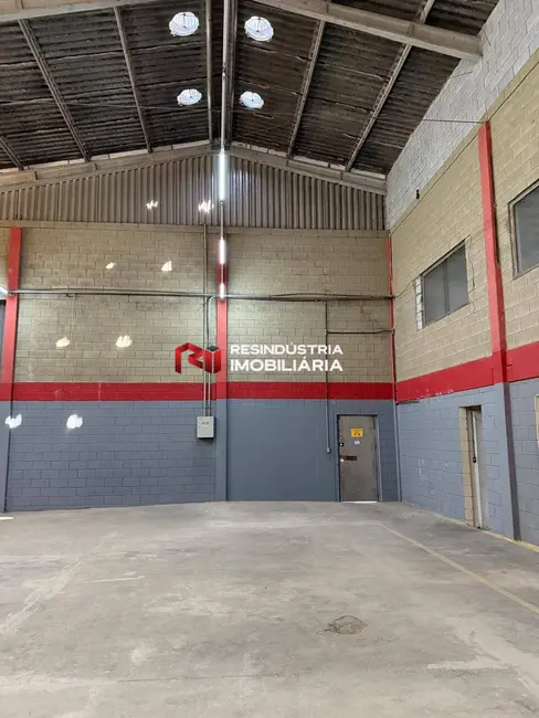 Foto 3 de Armazém / Galpão para alugar, 675m2 em Cotia - SP