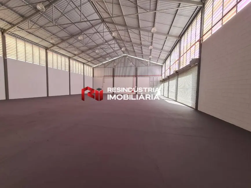 Foto 9 de Armazém / Galpão para alugar, 1050m2 em Chácara do Solar I (Fazendinha), Santana De Parnaiba - SP