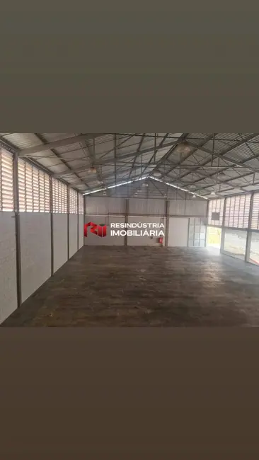 Foto 2 de Armazém / Galpão para alugar, 1050m2 em Chácara do Solar I (Fazendinha), Santana De Parnaiba - SP