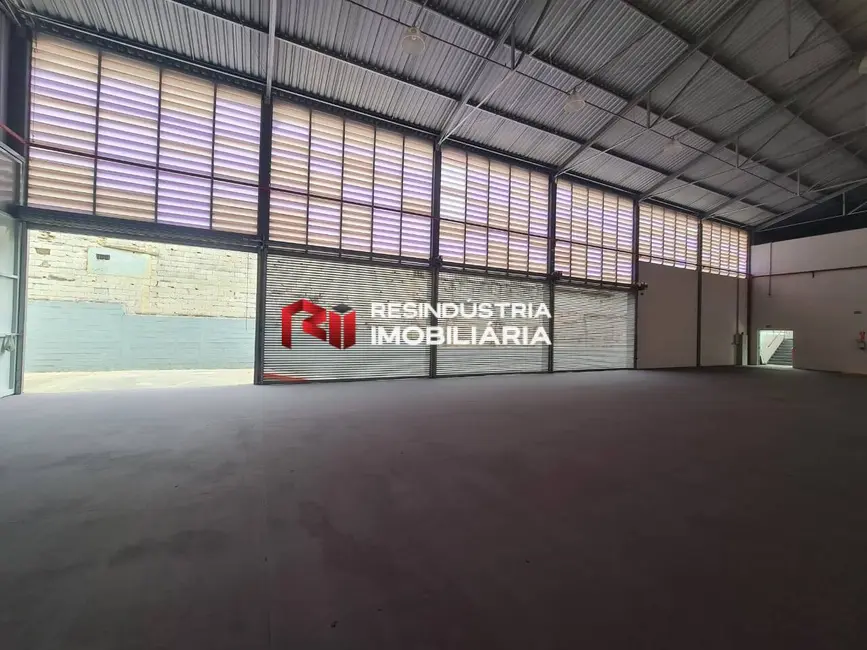 Foto 7 de Armazém / Galpão para alugar, 1050m2 em Chácara do Solar I (Fazendinha), Santana De Parnaiba - SP