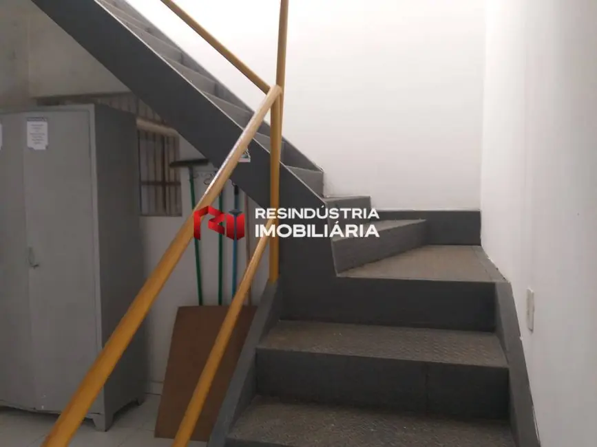 Armazém / Galpão à venda, 750m2 em Nova Itapevi, Itapevi - SP - imagem 8 Foto 8 de Armazém / Galpão à venda, 750m2 em Nova Itapevi, Itapevi - SP