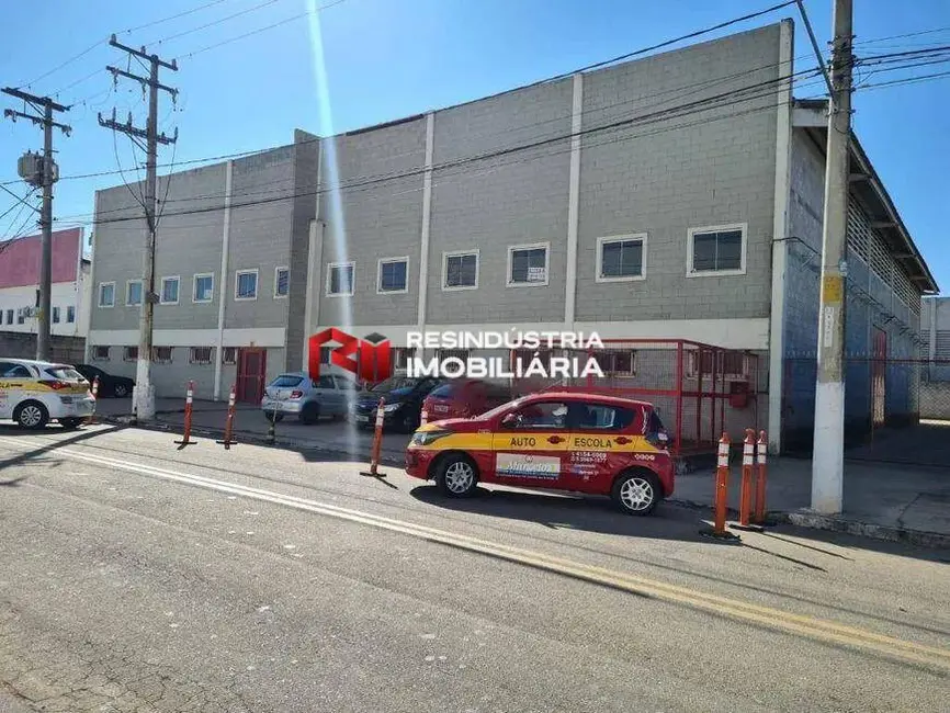 Armazém / Galpão para alugar, 1296m2 em Santana De Parnaiba - SP - imagem 3 Foto 3 de Armazém / Galpão para alugar, 1296m2 em Santana De Parnaiba - SP