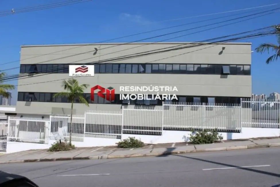 Armazém / Galpão para alugar, 4971m2 em Barueri - SP - imagem 1 Foto 1 de Armazém / Galpão para alugar, 4971m2 em Barueri - SP