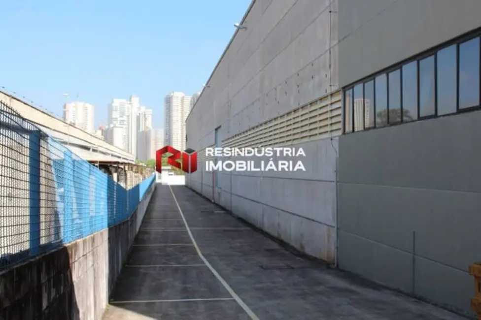 Armazém / Galpão para alugar, 4971m2 em Barueri - SP - imagem 8 Foto 8 de Armazém / Galpão para alugar, 4971m2 em Barueri - SP