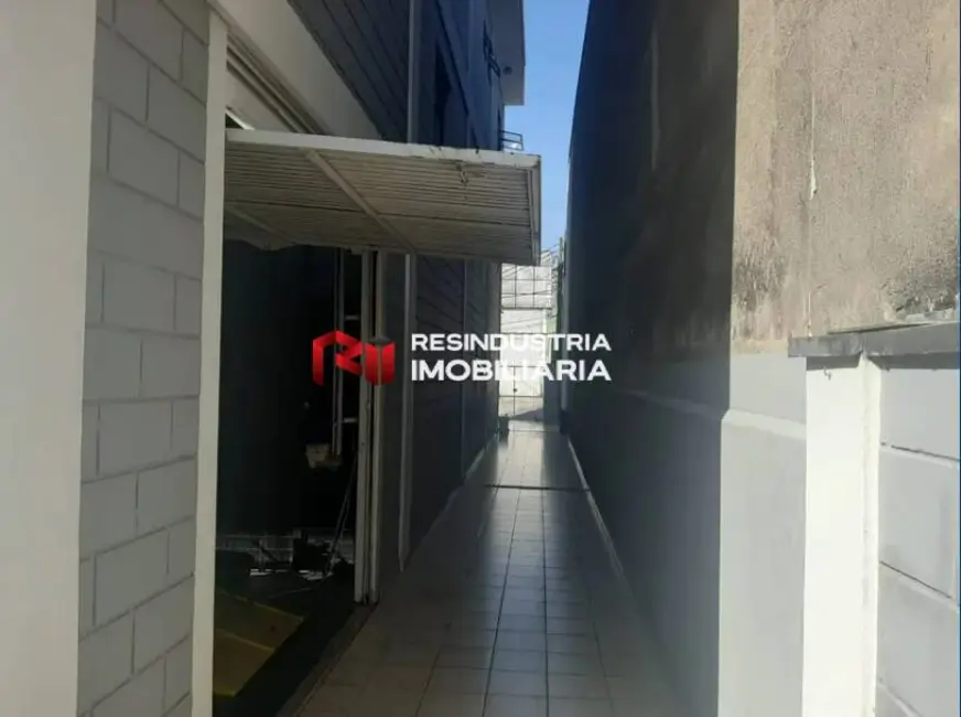 Foto 3 de Armazém / Galpão à venda, 351m2 em Jardim Alvorada, Jandira - SP