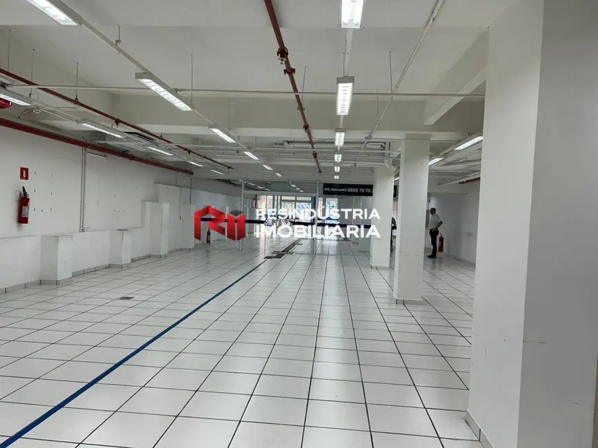 Sala Comercial para alugar, 360m2 em Centro, Carapicuiba - SP - imagem 4 Foto 4 de Sala Comercial para alugar, 360m2 em Centro, Carapicuiba - SP