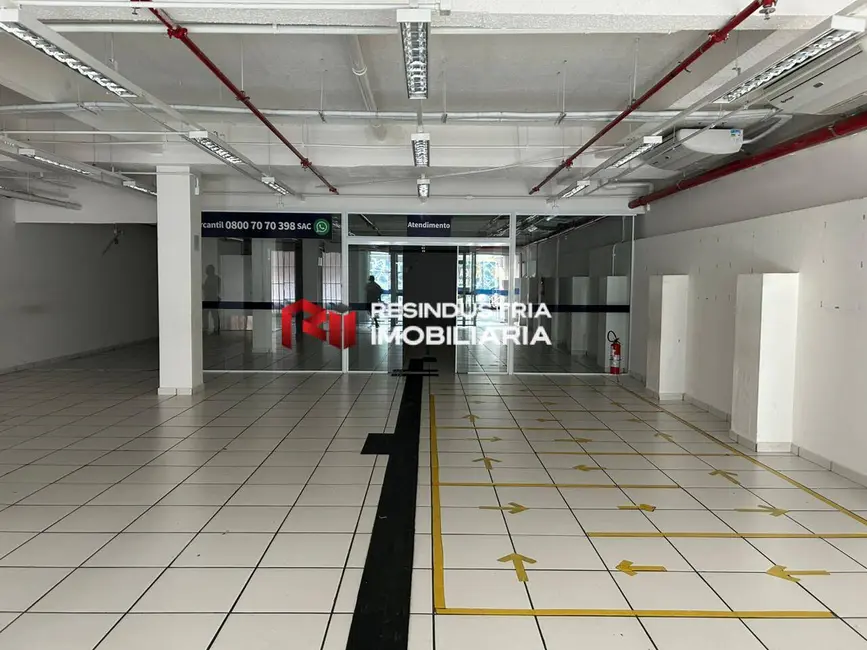 Sala Comercial para alugar, 360m2 em Centro, Carapicuiba - SP - imagem 3 Foto 3 de Sala Comercial para alugar, 360m2 em Centro, Carapicuiba - SP