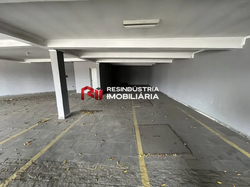 Armazém / Galpão para alugar, 1900m2 em Barueri - SP - imagem 9 Foto 9 de Armazém / Galpão para alugar, 1900m2 em Barueri - SP