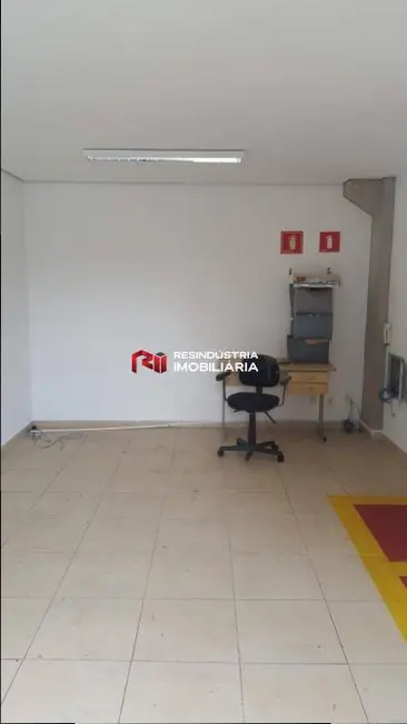 Armazém / Galpão para alugar, 1206m2 em Vila Pindorama, Barueri - SP - imagem 9 Foto 9 de Armazém / Galpão para alugar, 1206m2 em Vila Pindorama, Barueri - SP