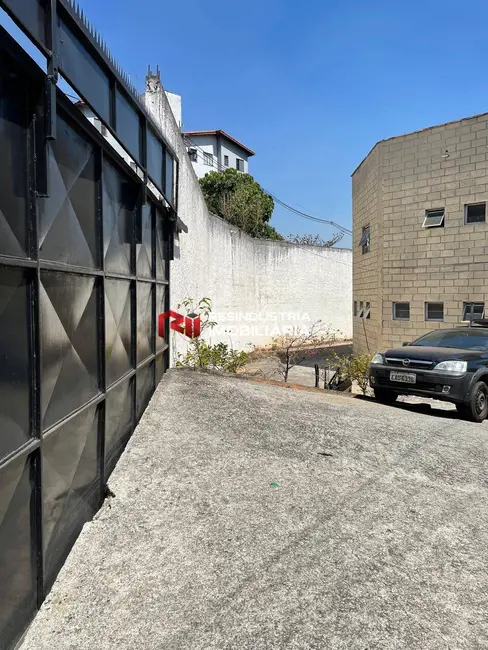 Armazém / Galpão à venda e para alugar, 650m2 em Vila São Silvestre, Barueri - SP - imagem 4 Foto 4 de Armazém / Galpão à venda e para alugar, 650m2 em Vila São Silvestre, Barueri - SP