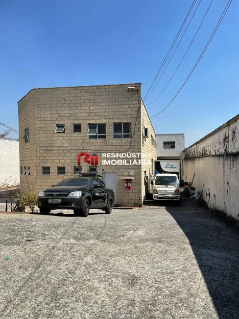 Armazém / Galpão à venda e para alugar, 650m2 em Vila São Silvestre, Barueri - SP - imagem 3 Foto 3 de Armazém / Galpão à venda e para alugar, 650m2 em Vila São Silvestre, Barueri - SP