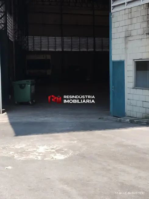Armazém / Galpão à venda e para alugar, 1960m2 em Vila Morellato, Barueri - SP - imagem 6 Foto 6 de Armazém / Galpão à venda e para alugar, 1960m2 em Vila Morellato, Barueri - SP
