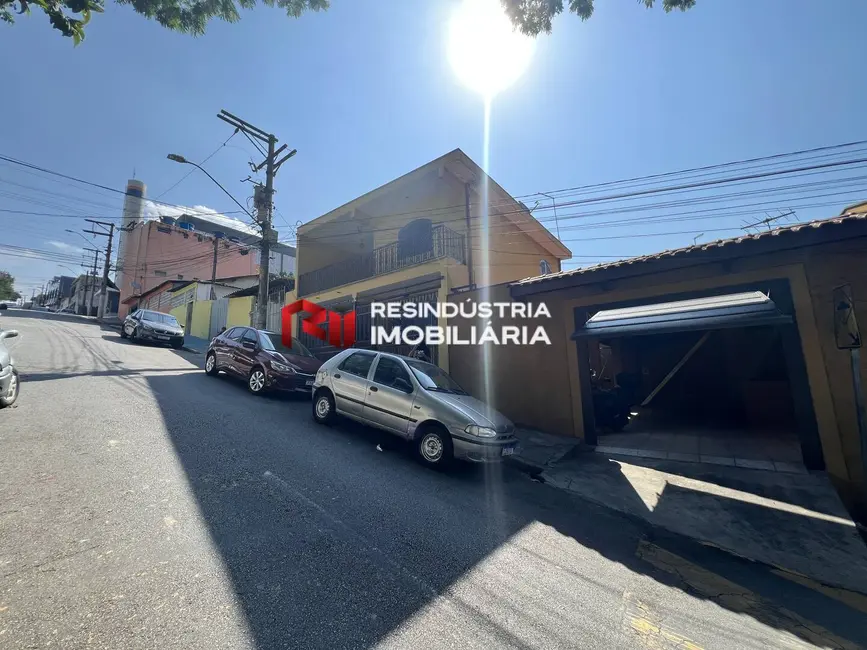 Foto 1 de Sobrado com 3 quartos para alugar, 150m2 em Vila Engenho Novo, Barueri - SP