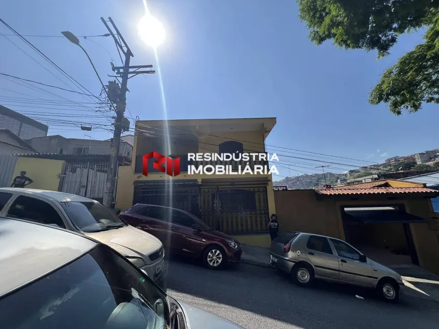 Foto 2 de Sobrado com 3 quartos para alugar, 150m2 em Vila Engenho Novo, Barueri - SP