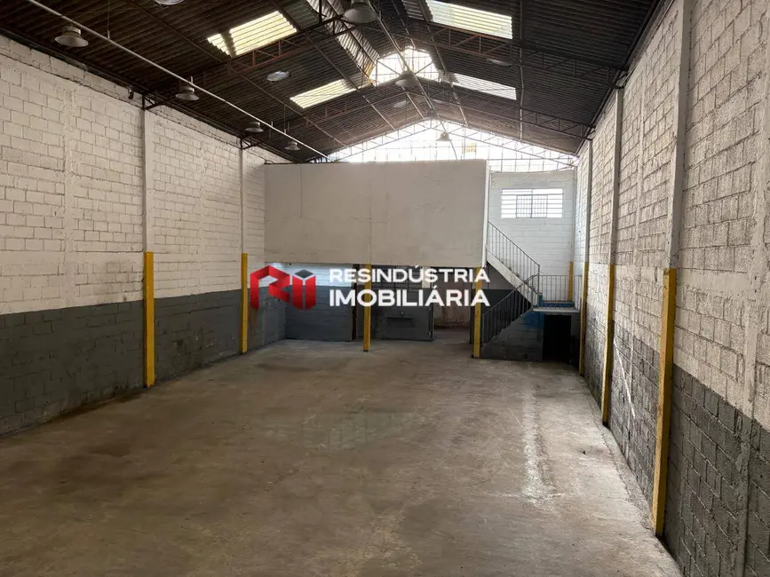 Foto 4 de Armazém / Galpão para alugar, 390m2 em Vila Morellato, Barueri - SP