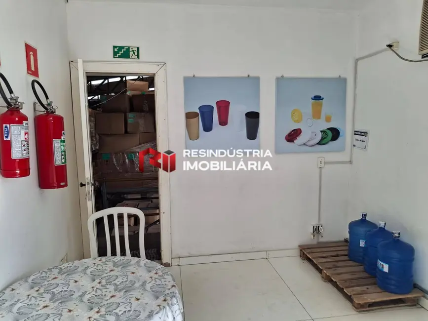 Armazém / Galpão para alugar, 900m2 em Nova Itapevi, Itapevi - SP - imagem 6 Foto 6 de Armazém / Galpão para alugar, 900m2 em Nova Itapevi, Itapevi - SP