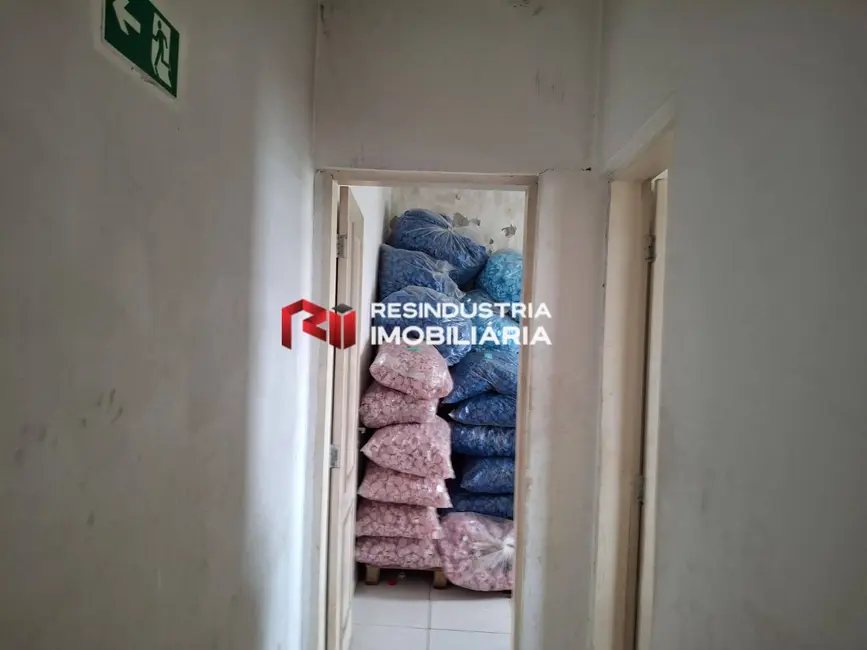 Armazém / Galpão para alugar, 900m2 em Nova Itapevi, Itapevi - SP - imagem 5 Foto 5 de Armazém / Galpão para alugar, 900m2 em Nova Itapevi, Itapevi - SP