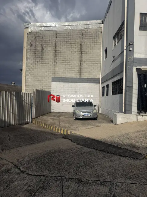 Armazém / Galpão à venda e para alugar, 600m2 em Jardim Califórnia, Barueri - SP - imagem 2 Foto 2 de Armazém / Galpão à venda e para alugar, 600m2 em Jardim Califórnia, Barueri - SP