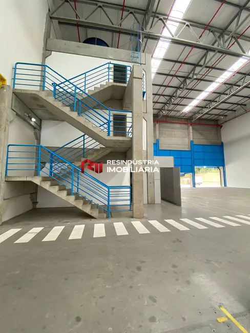 Armazém / Galpão para alugar, 5326m2 em Jardim das Cerejeiras, Aruja - SP - imagem 8 Foto 8 de Armazém / Galpão para alugar, 5326m2 em Jardim das Cerejeiras, Aruja - SP