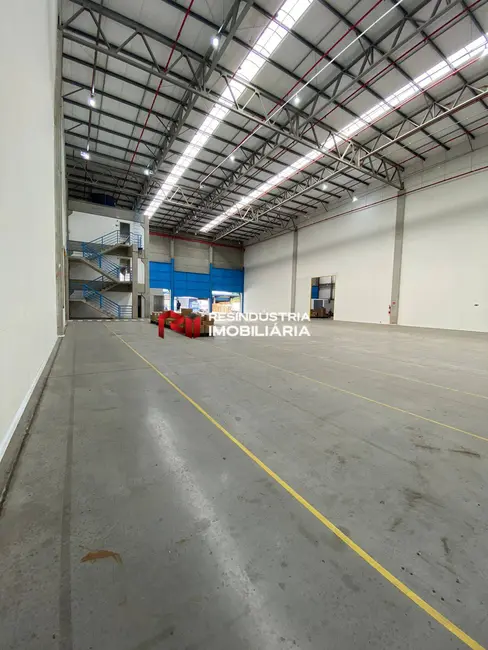 Armazém / Galpão para alugar, 5326m2 em Jardim das Cerejeiras, Aruja - SP - imagem 9 Foto 9 de Armazém / Galpão para alugar, 5326m2 em Jardim das Cerejeiras, Aruja - SP