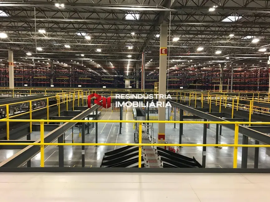 Foto 5 de Armazém / Galpão para alugar, 12630m2 em Cristais (Jordanésia), Cajamar - SP
