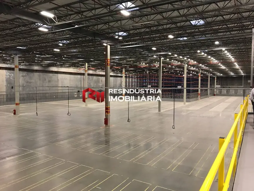 Foto 6 de Armazém / Galpão para alugar, 12630m2 em Cristais (Jordanésia), Cajamar - SP