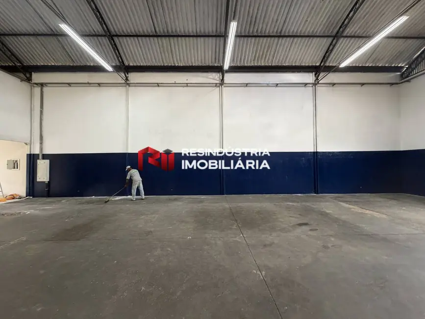 Foto 8 de Armazém / Galpão para alugar, 300m2 em Jardim São Paulo, Jandira - SP