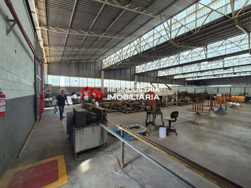 Foto 4 de Armazém / Galpão para alugar, 1000m2 em Chácara do Solar II (Fazendinha), Santana De Parnaiba - SP