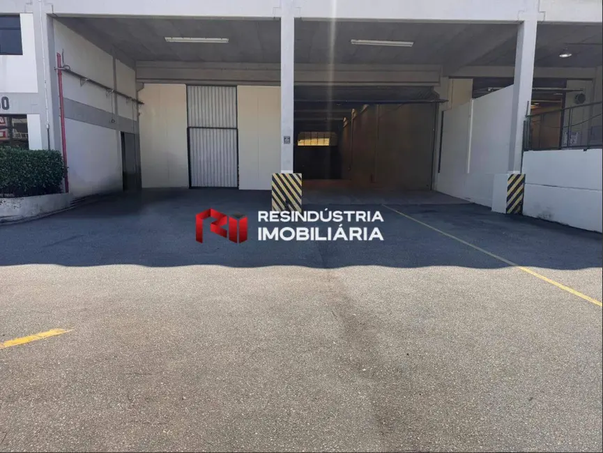 Foto 4 de Armazém / Galpão para alugar, 1640m2 em Jardim Regina Alice, Barueri - SP