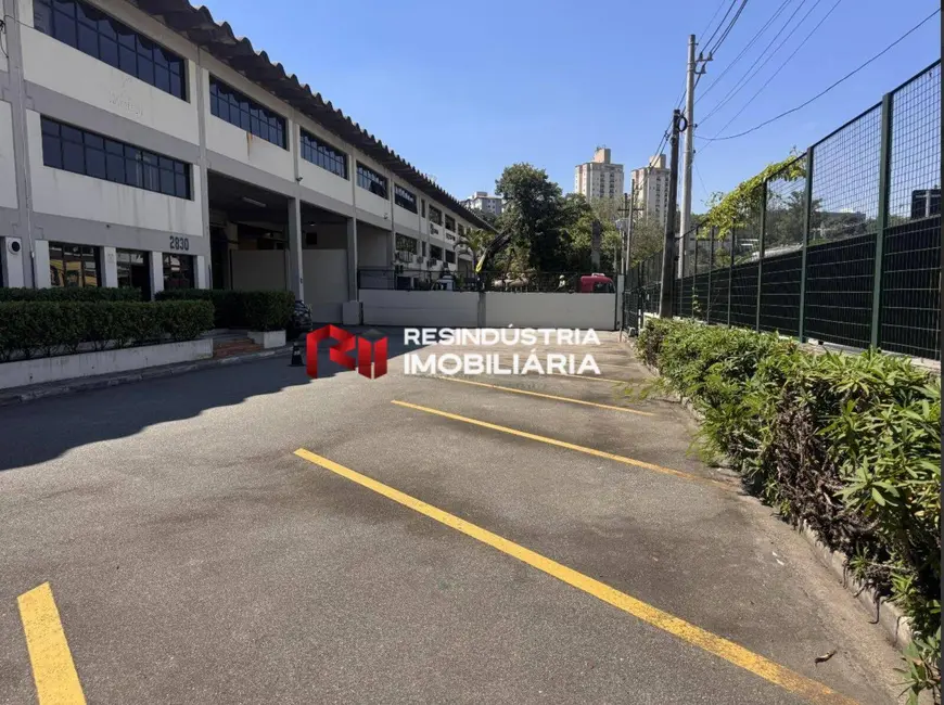 Foto 2 de Armazém / Galpão para alugar, 1640m2 em Jardim Regina Alice, Barueri - SP