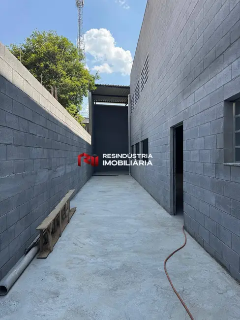 Foto 3 de Armazém / Galpão para alugar, 400m2 em Guaturinho, Cajamar - SP
