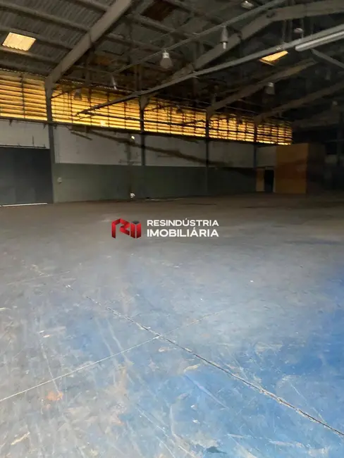 Armazém / Galpão para alugar, 1200m2 em Jardim Fazenda Rincão, Aruja - SP - imagem 5 Foto 5 de Armazém / Galpão para alugar, 1200m2 em Jardim Fazenda Rincão, Aruja - SP