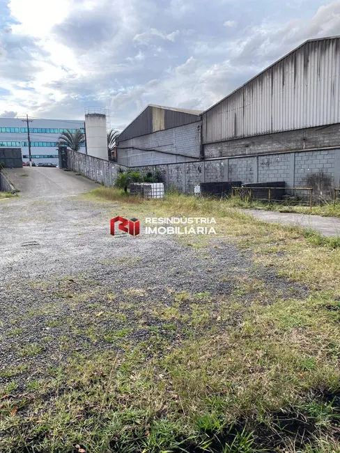 Armazém / Galpão para alugar, 1200m2 em Jardim Fazenda Rincão, Aruja - SP - imagem 2 Foto 2 de Armazém / Galpão para alugar, 1200m2 em Jardim Fazenda Rincão, Aruja - SP