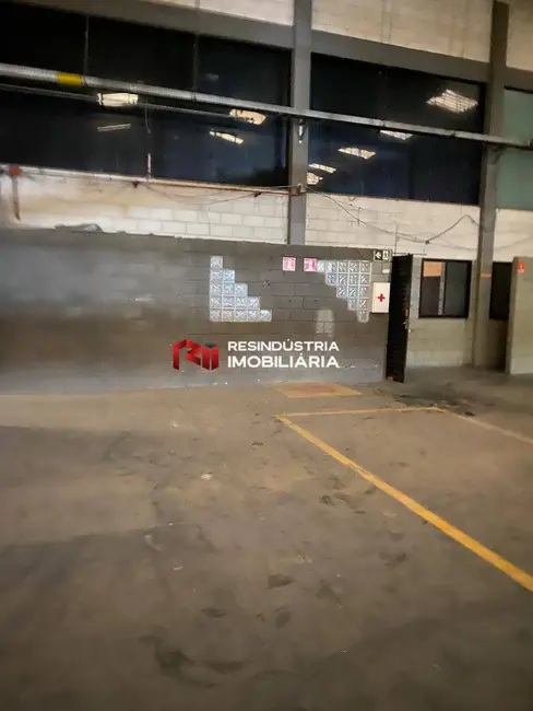 Armazém / Galpão para alugar, 1200m2 em Jardim Fazenda Rincão, Aruja - SP - imagem 9 Foto 9 de Armazém / Galpão para alugar, 1200m2 em Jardim Fazenda Rincão, Aruja - SP