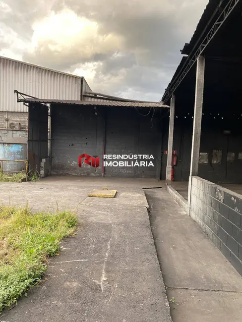 Armazém / Galpão para alugar, 1200m2 em Jardim Fazenda Rincão, Aruja - SP - imagem 3 Foto 3 de Armazém / Galpão para alugar, 1200m2 em Jardim Fazenda Rincão, Aruja - SP