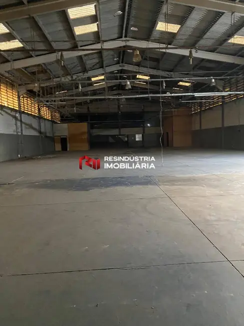 Armazém / Galpão para alugar, 1200m2 em Jardim Fazenda Rincão, Aruja - SP - imagem 4 Foto 4 de Armazém / Galpão para alugar, 1200m2 em Jardim Fazenda Rincão, Aruja - SP