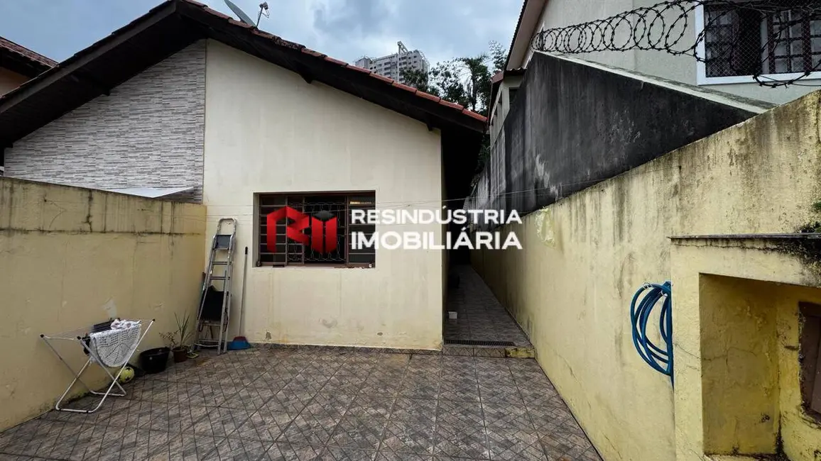 Casa com 2 quartos à venda, 110m2 em Barueri - SP - imagem 3 Foto 3 de Casa com 2 quartos à venda, 110m2 em Barueri - SP