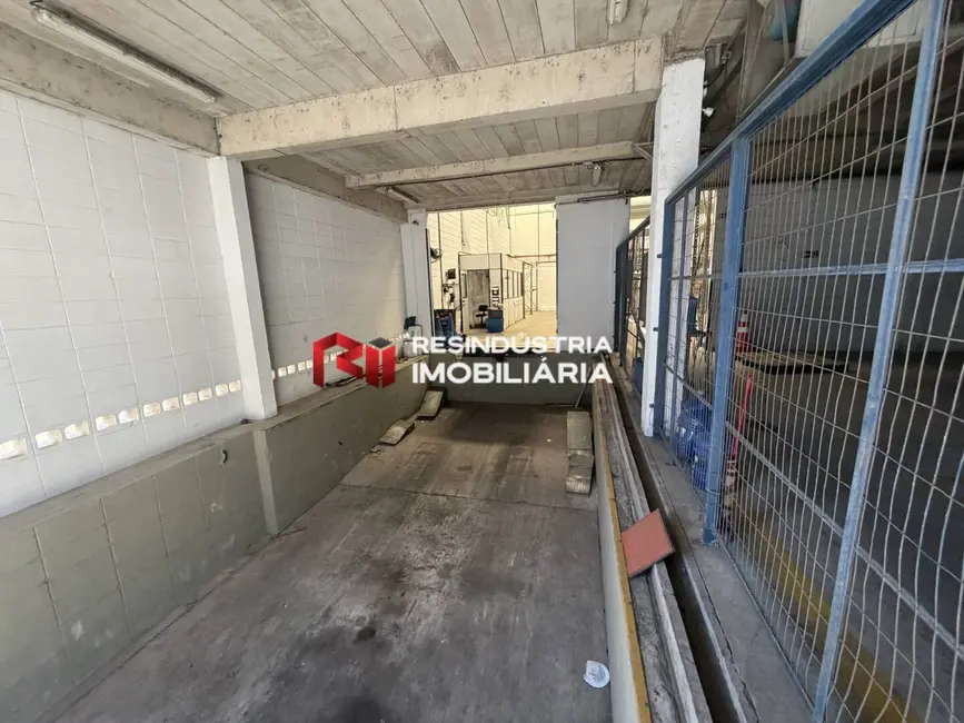 Armazém / Galpão para alugar, 1674m2 em Jardim Flórida, Barueri - SP - imagem 8 Foto 8 de Armazém / Galpão para alugar, 1674m2 em Jardim Flórida, Barueri - SP