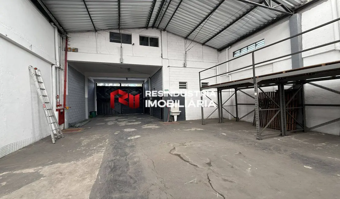 Foto 3 de Armazém / Galpão para alugar, 530m2 em Piratininga, Osasco - SP