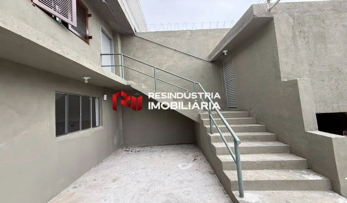 Armazém / Galpão para alugar, 700m2 em Jardim Isaura, Santana De Parnaiba - SP - imagem 3 Foto 3 de Armazém / Galpão para alugar, 700m2 em Jardim Isaura, Santana De Parnaiba - SP
