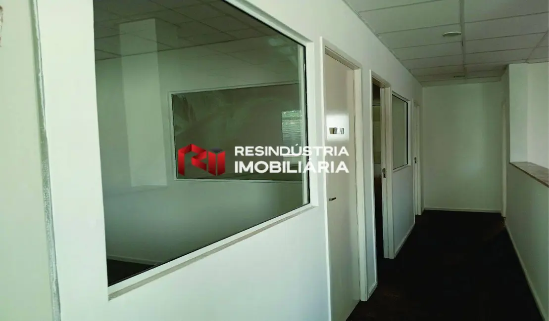 Foto 7 de Armazém / Galpão para alugar, 300m2 em Vila Anastácio, São Paulo - SP