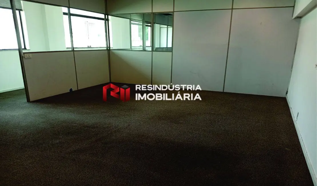 Foto 6 de Armazém / Galpão para alugar, 300m2 em Vila Anastácio, São Paulo - SP