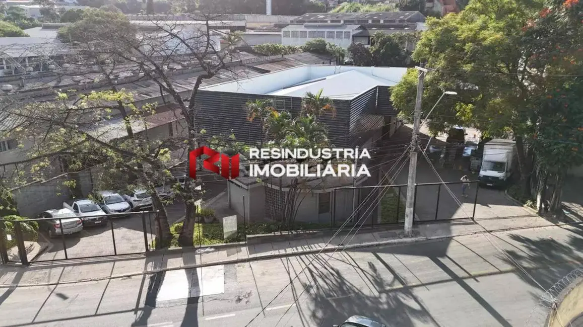 Armazém / Galpão à venda e para alugar, 900m2 em Jardim São Silvestre, Barueri - SP - imagem 1 Foto 1 de Armazém / Galpão à venda e para alugar, 900m2 em Jardim São Silvestre, Barueri - SP