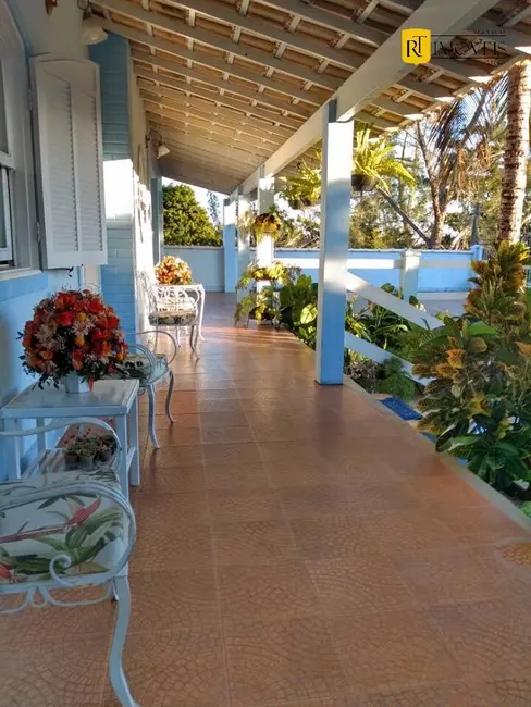 Casa com 4 quartos à venda, 450m2 em Araruama - RJ - imagem 3 Foto 3 de Casa com 4 quartos à venda, 450m2 em Araruama - RJ