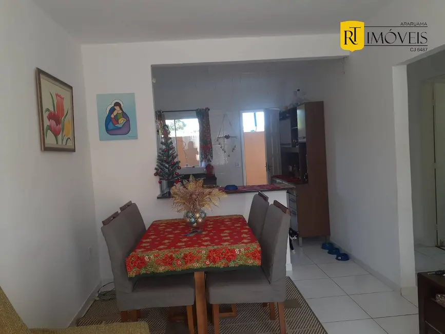 Foto 3 de Casa com 2 quartos à venda, 180m2 em Araruama - RJ