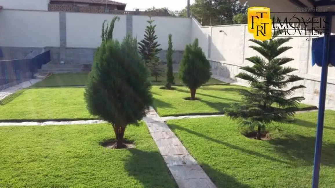 Foto 9 de Casa com 4 quartos à venda, 430m2 em Araruama - RJ