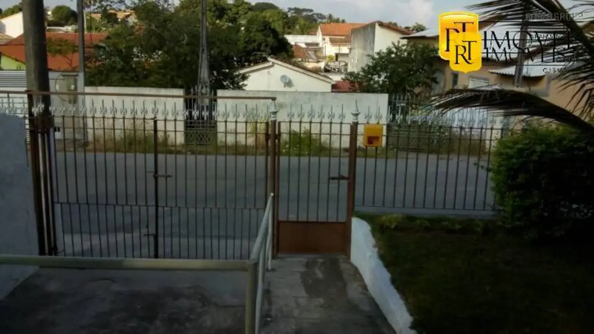 Casa com 2 quartos à venda, 360m2 em Centro, Araruama - RJ - imagem 5 Foto 5 de Casa com 2 quartos à venda, 360m2 em Centro, Araruama - RJ
